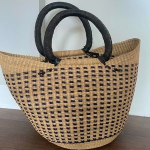 Hand woven artisan basket bag (large)